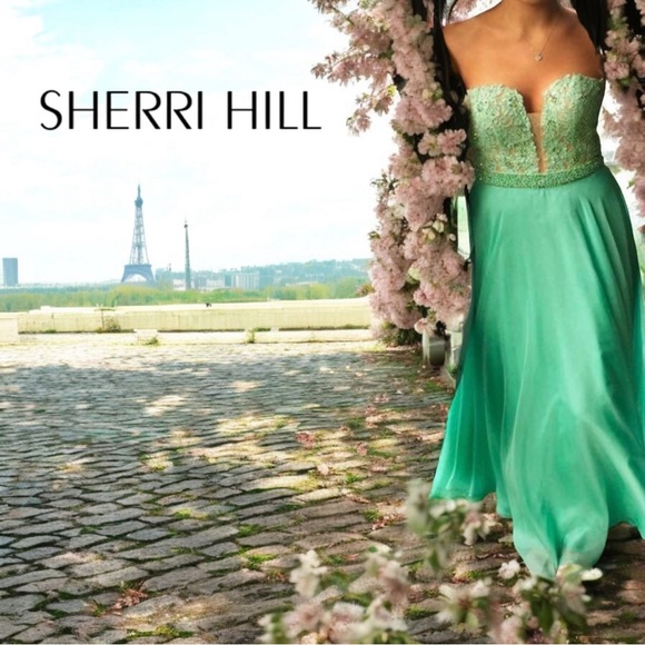 SHERRI HILL Mint Green Strapless Formal Dress with Elegant Beadwork & Sequins - greenwatershopping.com SHERRI HILL Mint Green Strapless Formal Dress with Elegant Beadwork & Sequins - greenwatershopping.com
